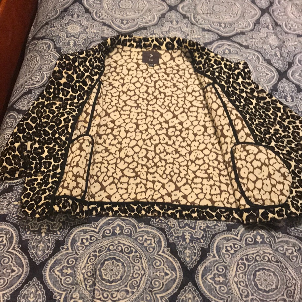 Jacket - Picture 2 of 3